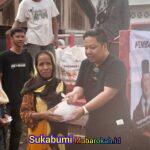 Berkah Di Desa Sungai Alat, Legislator DPR RI dari Fraksi Partai Gerindra Bagi-Bagi Beras ke Warga