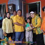 Seragam Hanyut, Semangat Tak Surut: Curahan Hati Kanaya di Desa Cikahuripan Menggugah Ketua DPRD Sukabumi