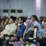 Momen Prabowo Duduk Bersebelahan dengan ART dan Tukang Seblak di Serah Terima Rumah Subsidi