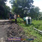 Angkot Terbalik Tanpa Penumpang, Kecelakaan Tunggal di Tanjakan Baeud