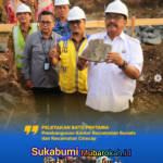 Kadis Perkim Dampingi Bupati Asep Japar di Peletakan Batu Pertama Kantor Kecamatan Surade dan Ciracap