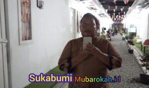 Puluhan Tahun Tinggal di Pinggir Rel
